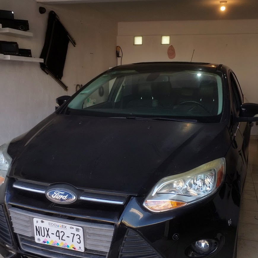 Desagüe de quemacocos Ford Escape con manguera de drenaje revisada