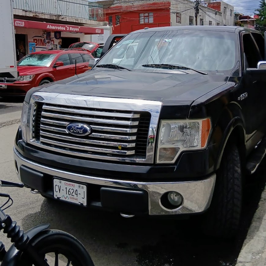 Motor de quemacocos Ford Explorer 2013 desmontado para diagnóstico