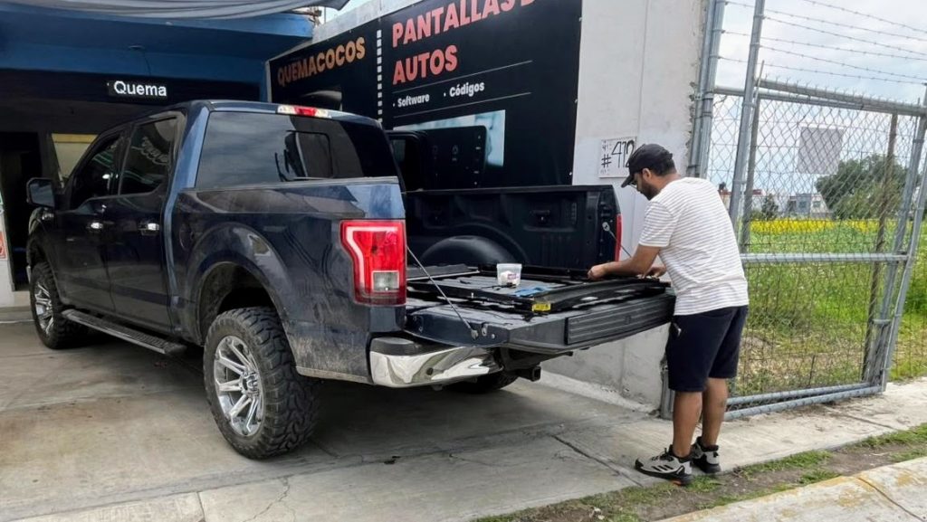 Reparación de quemacocos panoramico ford f150